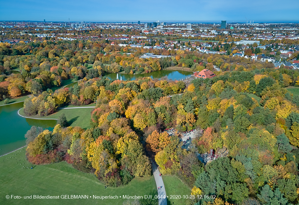 Der Ostpark in Neuperlach im Oktober von Oben am 24.10.2020