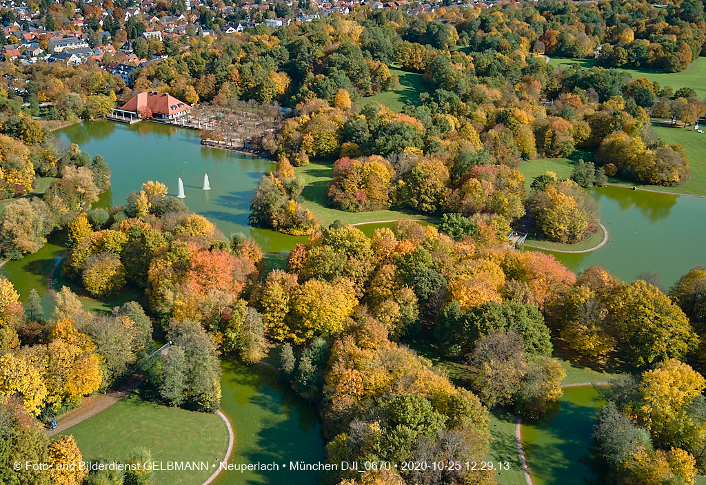 Der Ostpark in Neuperlach im Oktober von Oben am 24.10.2020