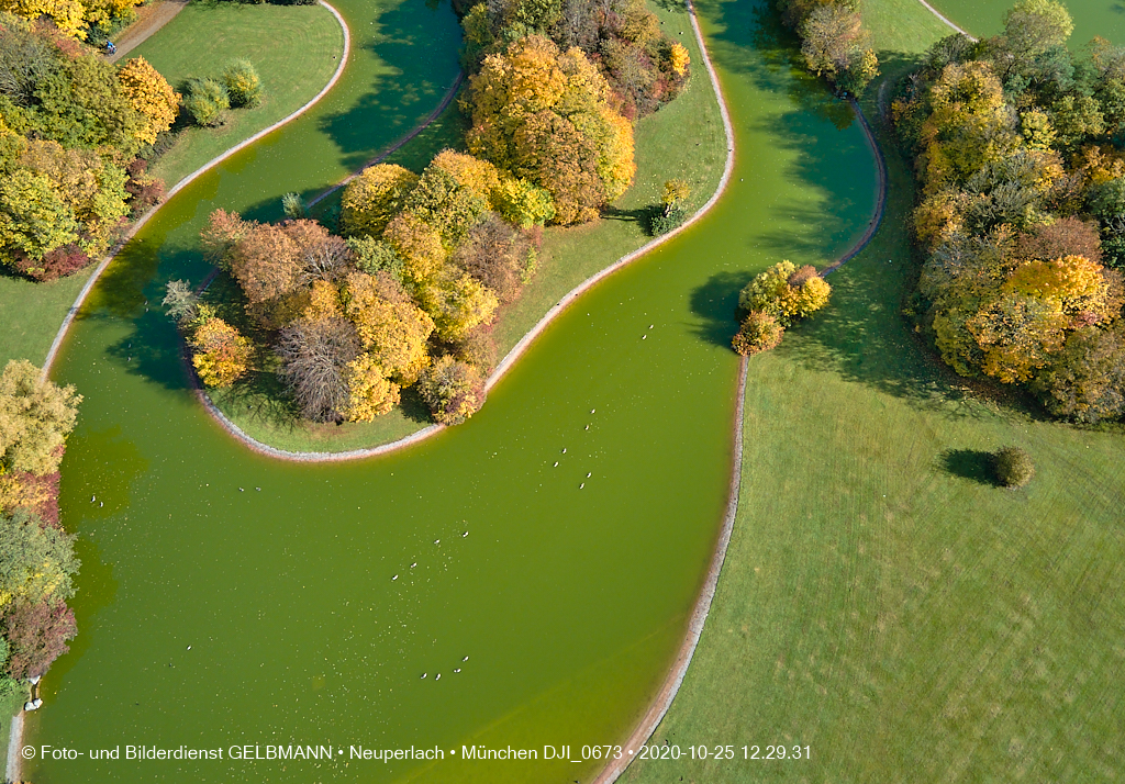 Der Ostpark in Neuperlach im Oktober von Oben am 24.10.2020