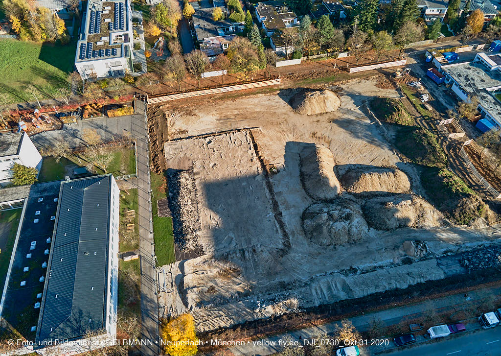 31.10.2020 - Grundschule am Karl-Marx-Ring von Oben in Neuperlach