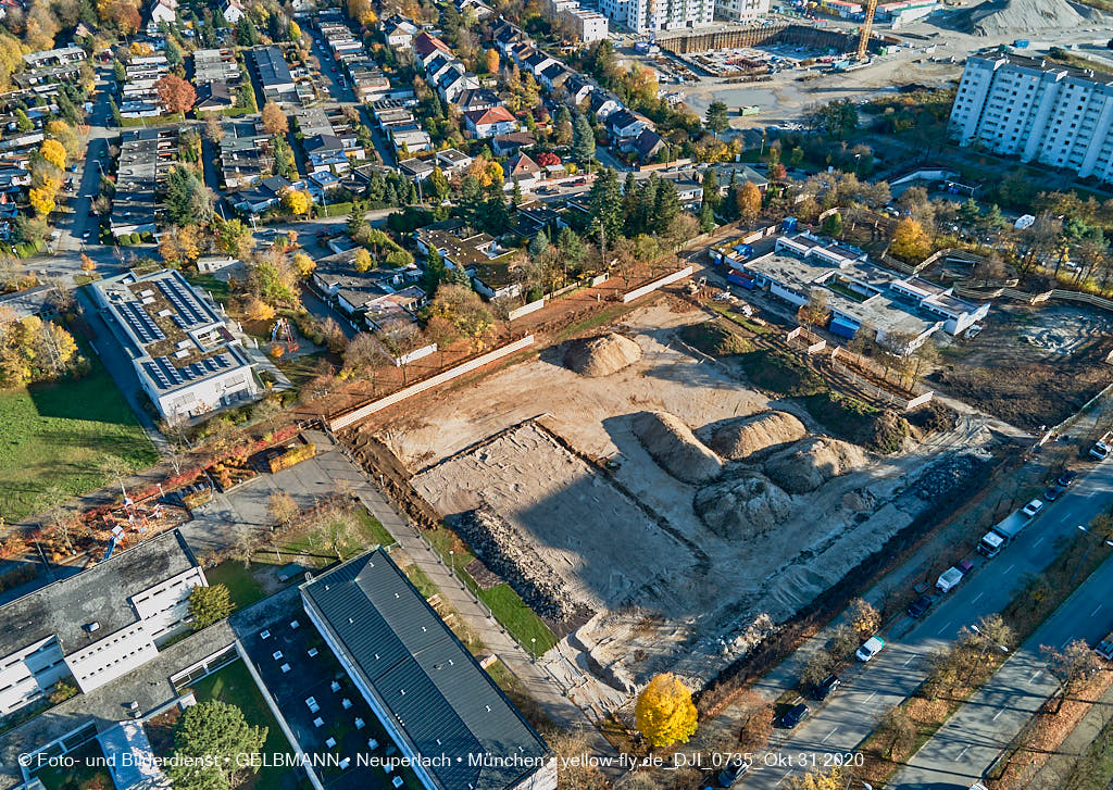 31.10.2020 - Grundschule am Karl-Marx-Ring von Oben in Neuperlach