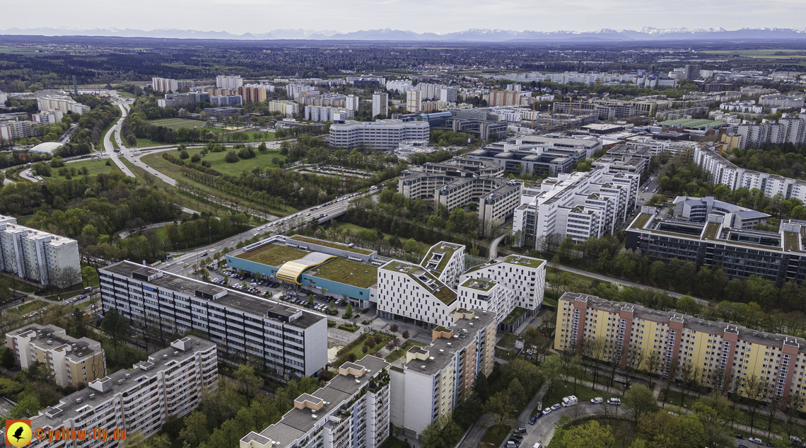 04.05.2021 - Baustelle im Plettzentrum zur Montessori-Schule Neuperlach