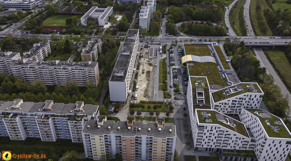 04.05.2021 - Baustelle im Plettzentrum zur Montessori-Schule Neuperlach