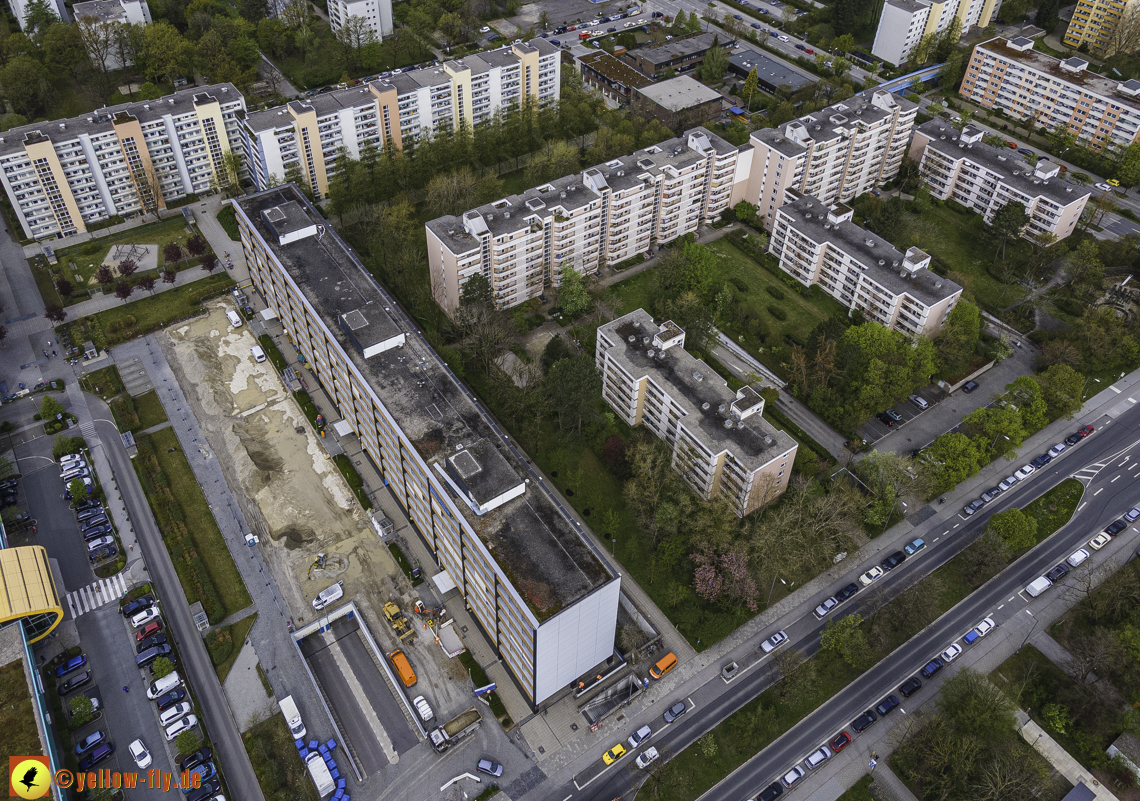 04.05.2021 - Baustelle im Plettzentrum zur Montessori-Schule Neuperlach