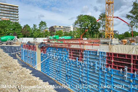 05.07.2021 - neuperlach.org.gelbmann.org zeigt aktuelle Baustellenfotos von der Grundschule am Karl-Marx-Ring in Neuperlach