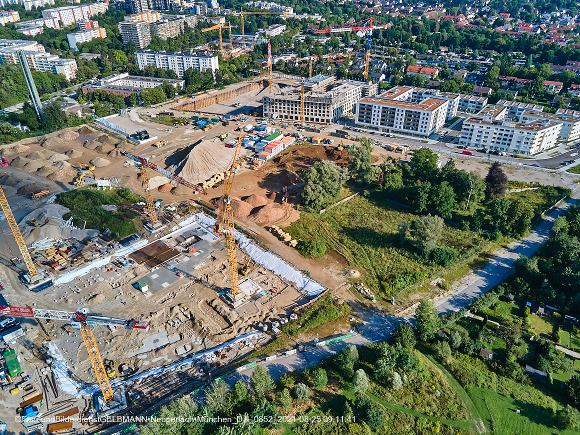 25.08.2020 - Luftaufnahmen vom Alexisquartier in Neuperlach in nördlicher Richtung