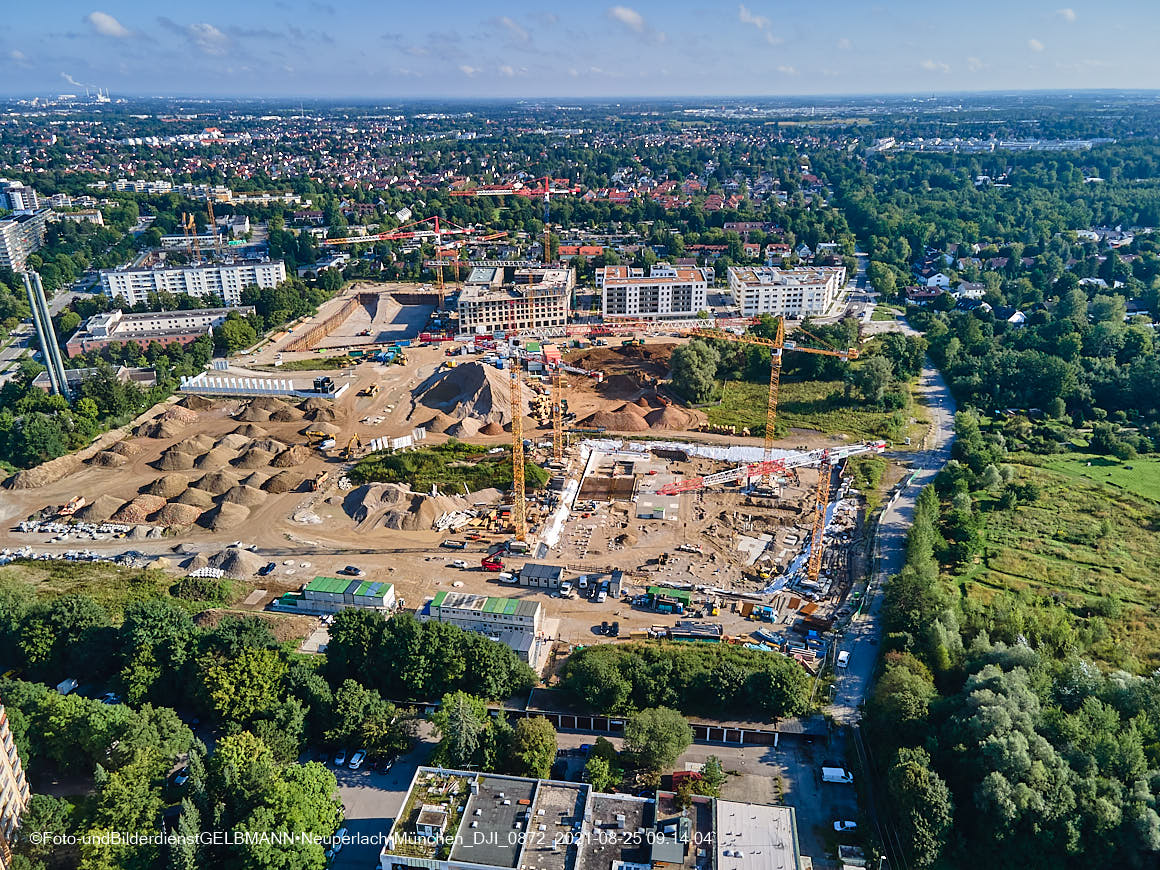 25.08.2020 - Luftaufnahmen vom Alexisquartier in Neuperlach in nördlicher Richtung