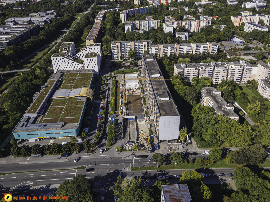 23.09.2021 - Quiddezentrum und Montessori-Schule in Neuperlach