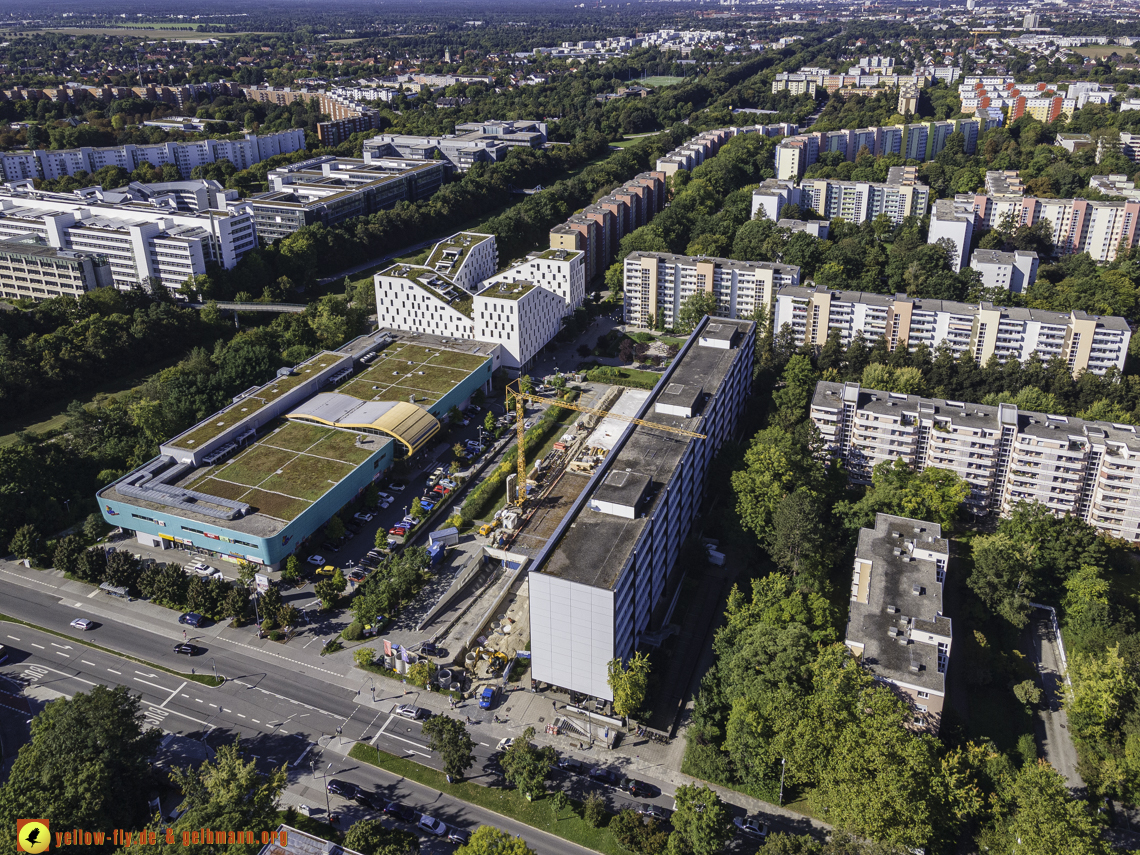 23.09.2021 - Quiddezentrum und Montessori-Schule in Neuperlach