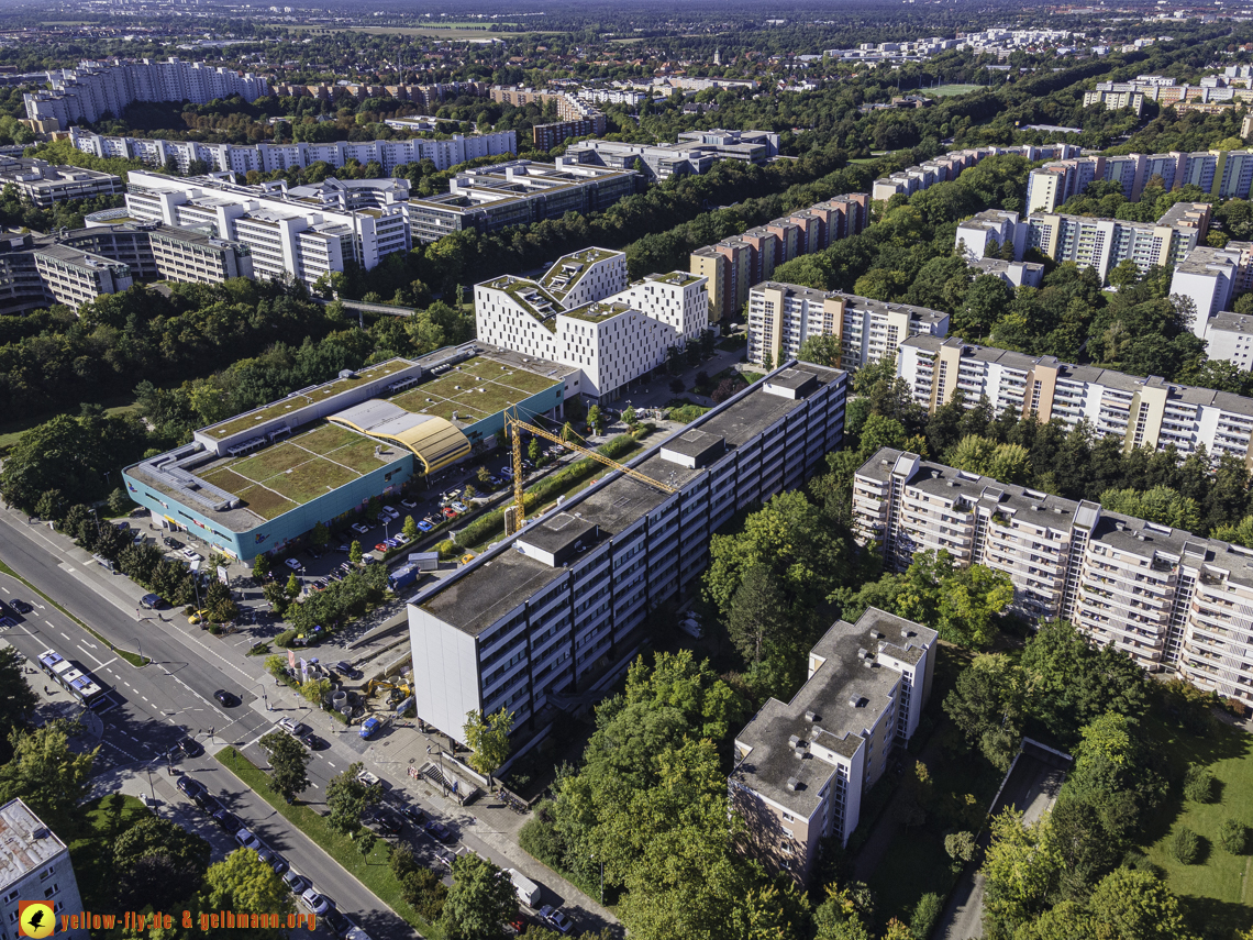 23.09.2021 - Quiddezentrum und Montessori-Schule in Neuperlach