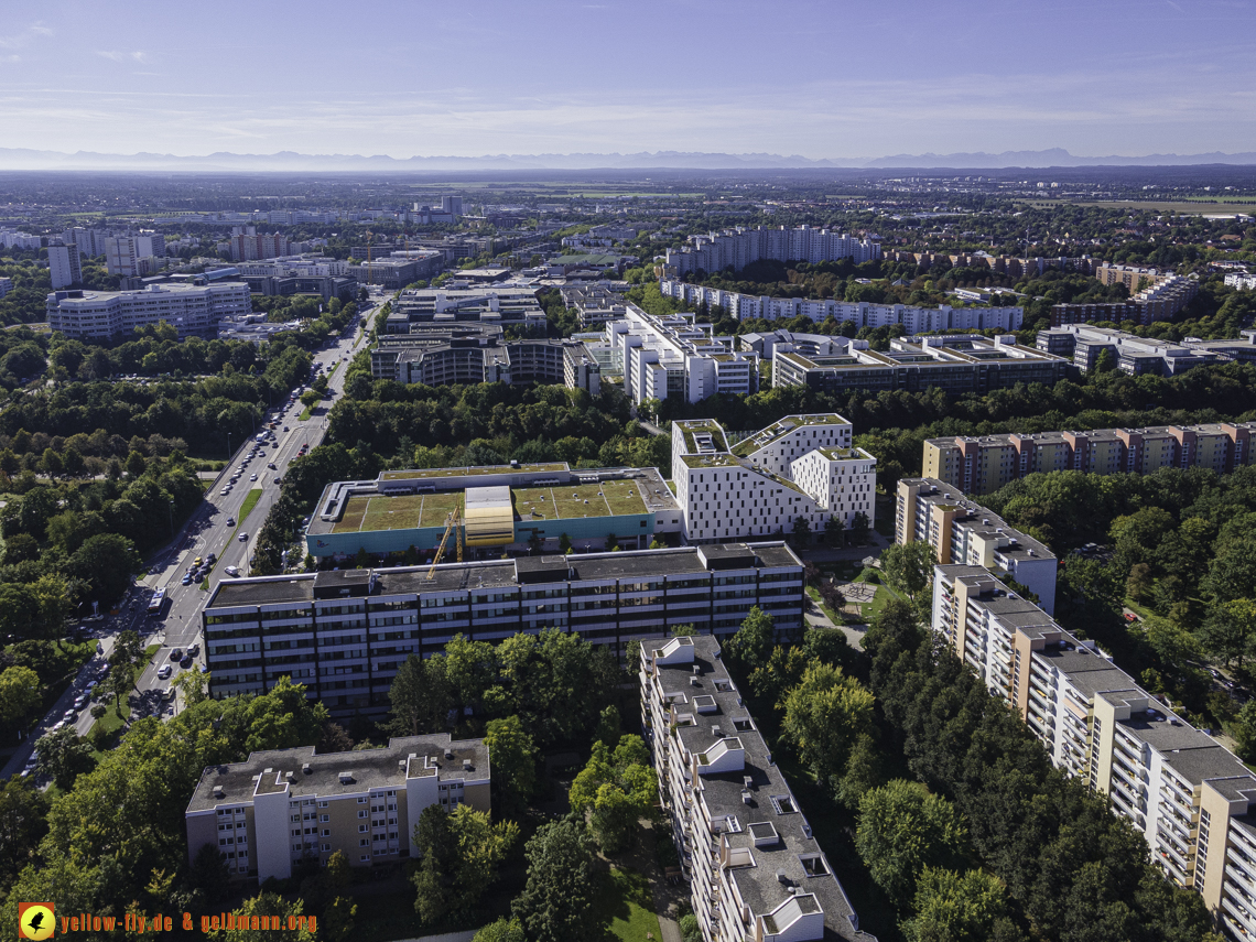 23.09.2021 - Quiddezentrum und Montessori-Schule in Neuperlach