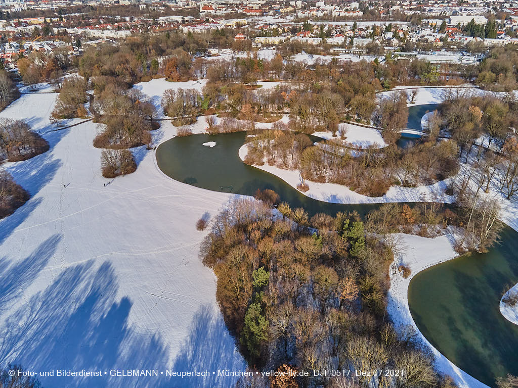 07.12.2021 -Der Ostparksee im Dezember 2021 in Neuperlach