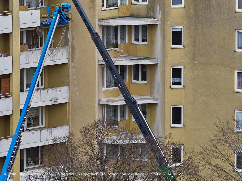14.02.2022 - Kreissäge an der Großsanierung am Karl-Marx-Ring