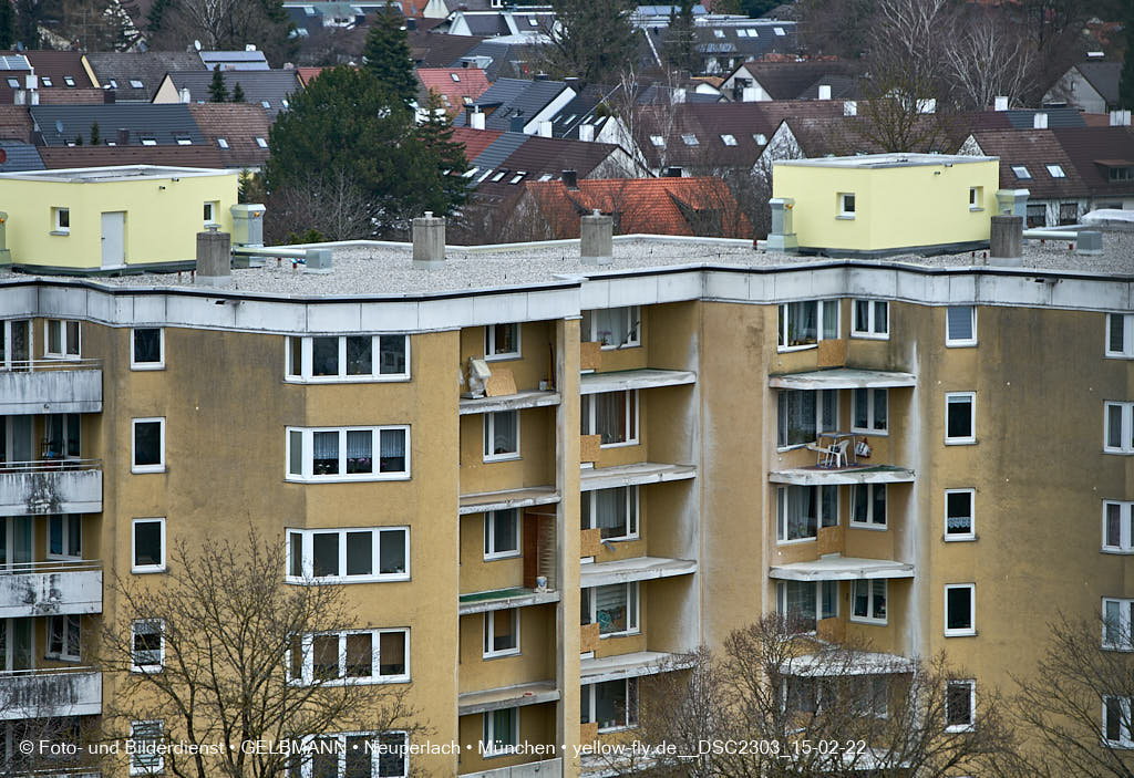 15.02.2022 - Kreissäge an der Großsanierung am Karl-Marx-Ring