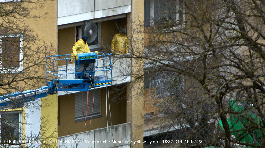 15.02.2022 - Kreissäge an der Großsanierung am Karl-Marx-Ring