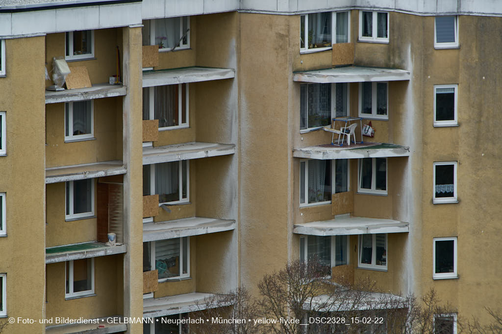 15.02.2022 - Kreissäge an der Großsanierung am Karl-Marx-Ring