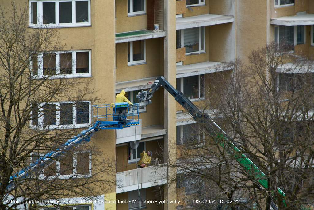 15.02.2022 - Kreissäge an der Großsanierung am Karl-Marx-Ring