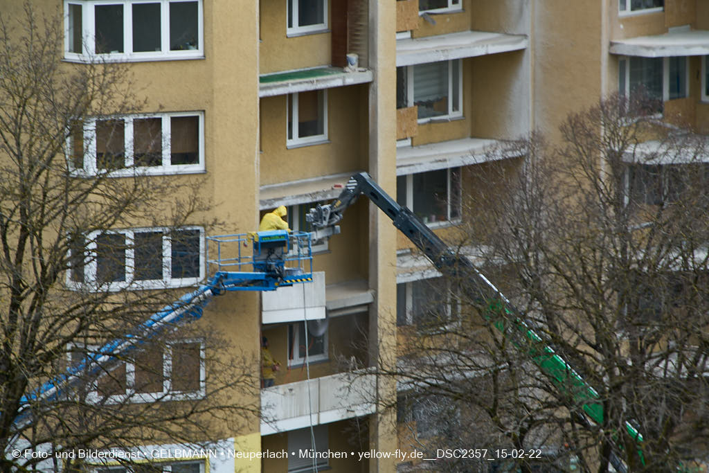 15.02.2022 - Kreissäge an der Großsanierung am Karl-Marx-Ring