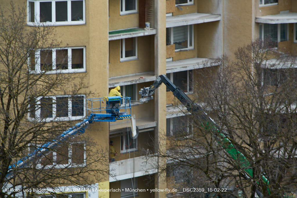 15.02.2022 - Kreissäge an der Großsanierung am Karl-Marx-Ring