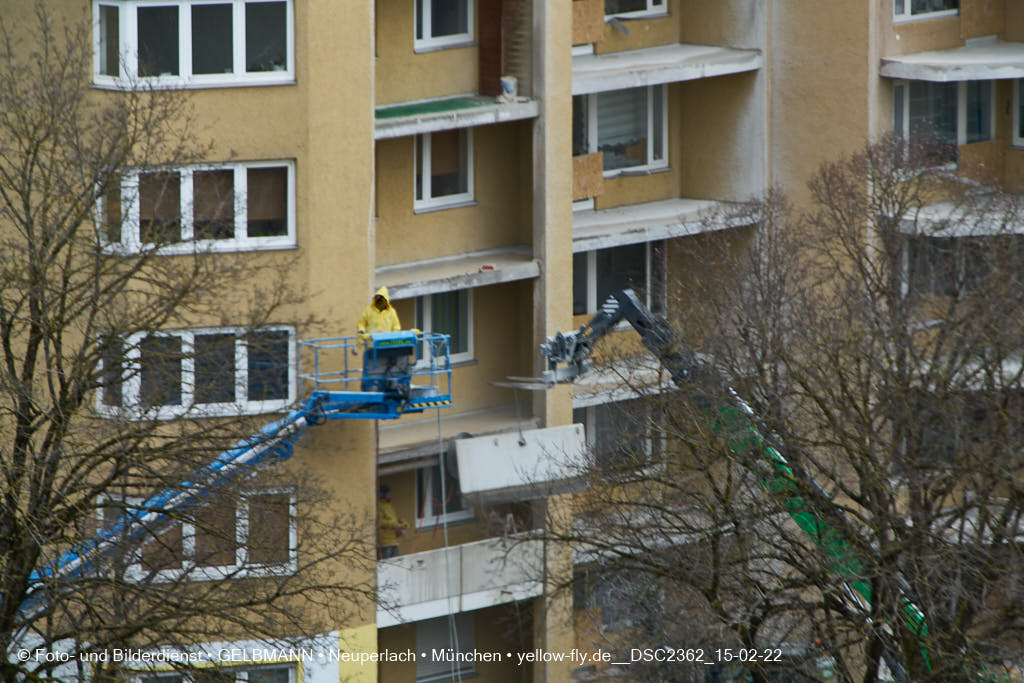 15.02.2022 - Kreissäge an der Großsanierung am Karl-Marx-Ring