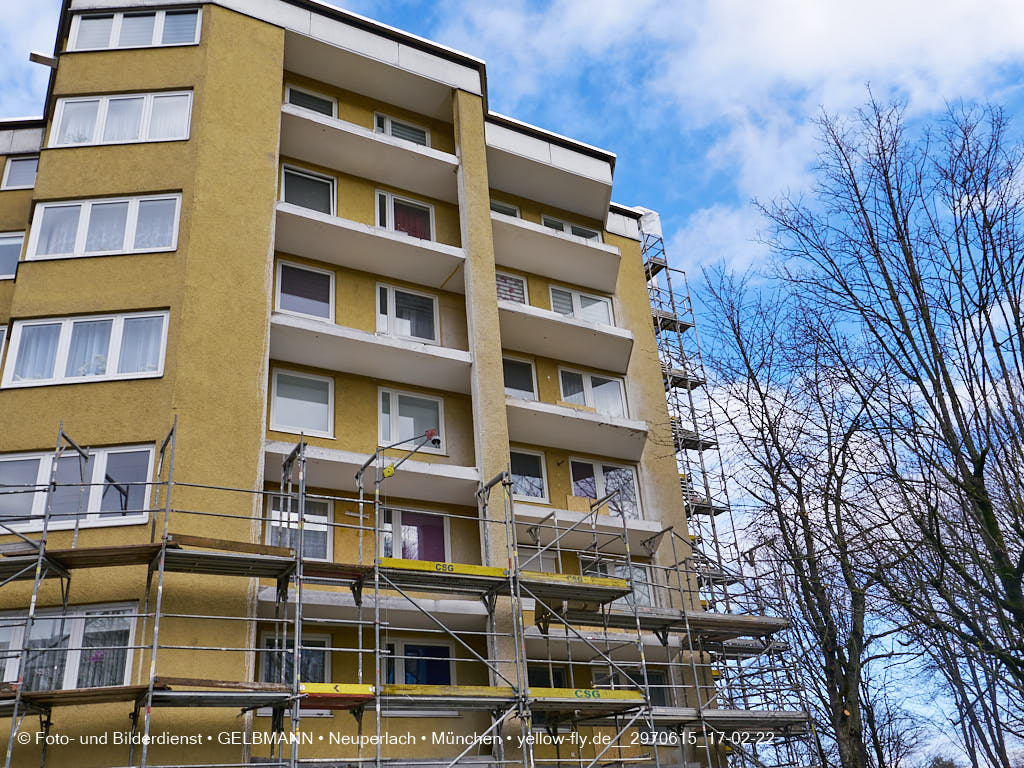 17.02.2022 - Kreissäge an der Großsanierung am Karl-Marx-Ring