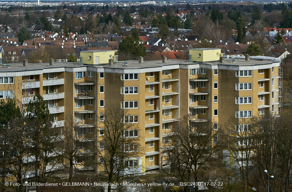 17.02.2022 - Kreissäge an der Großsanierung am Karl-Marx-Ring