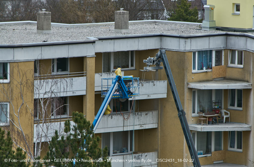 18.02.2022 - Kreissäge an der Großsanierung am Karl-Marx-Ring