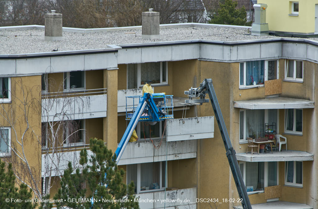 18.02.2022 - Kreissäge an der Großsanierung am Karl-Marx-Ring