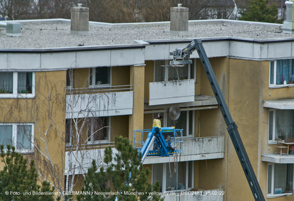 18.02.2022 - Kreissäge an der Großsanierung am Karl-Marx-Ring