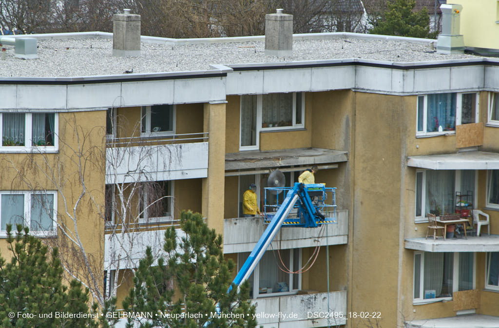 18.02.2022 - Kreissäge an der Großsanierung am Karl-Marx-Ring