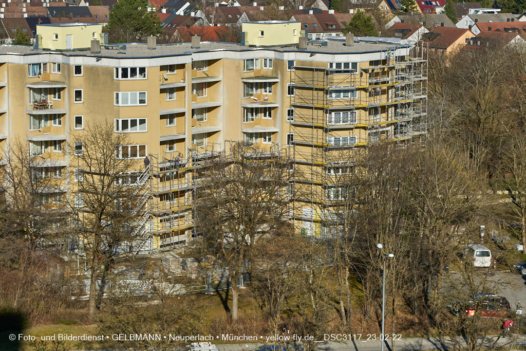 26.02.2022 - Kreissäge an der Großsanierung am Karl-Marx-Ring