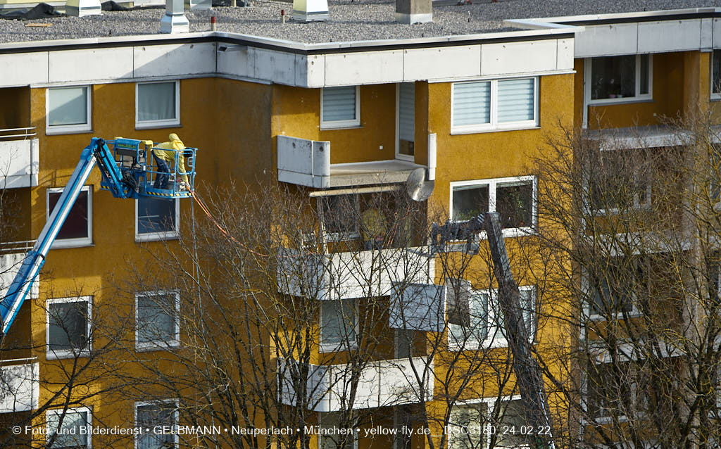 26.02.2022 - Kreissäge an der Großsanierung am Karl-Marx-Ring