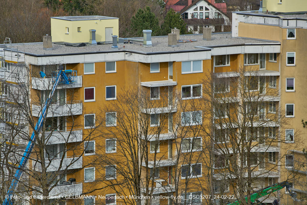 26.02.2022 - Kreissäge an der Großsanierung am Karl-Marx-Ring