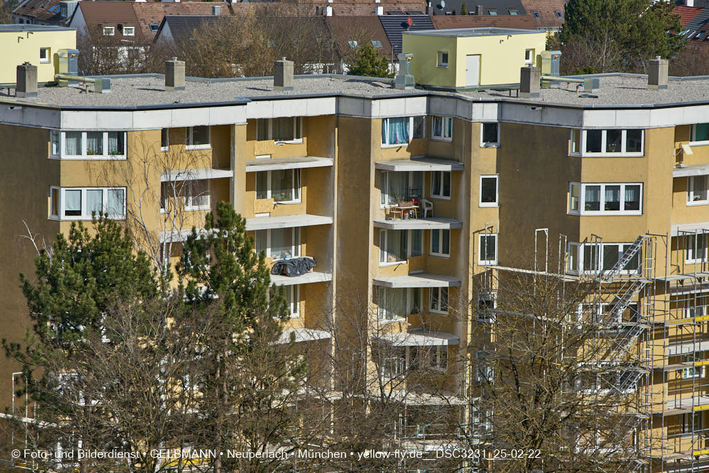 26.02.2022 - Kreissäge an der Großsanierung am Karl-Marx-Ring