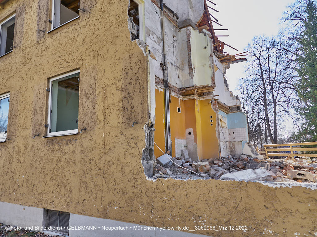 12.03.2022 - Abriss und Neubau der Maikäfersiedlung 