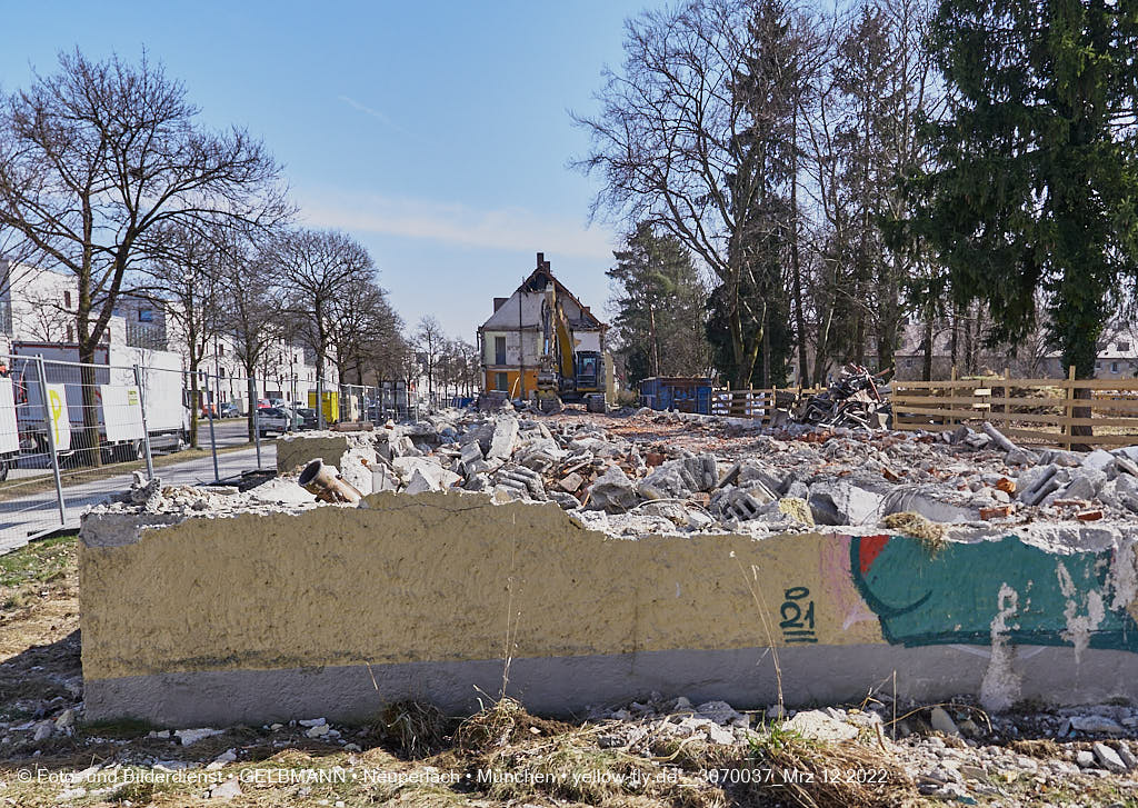 12.03.2022 - Abriss und Neubau der Maikäfersiedlung 