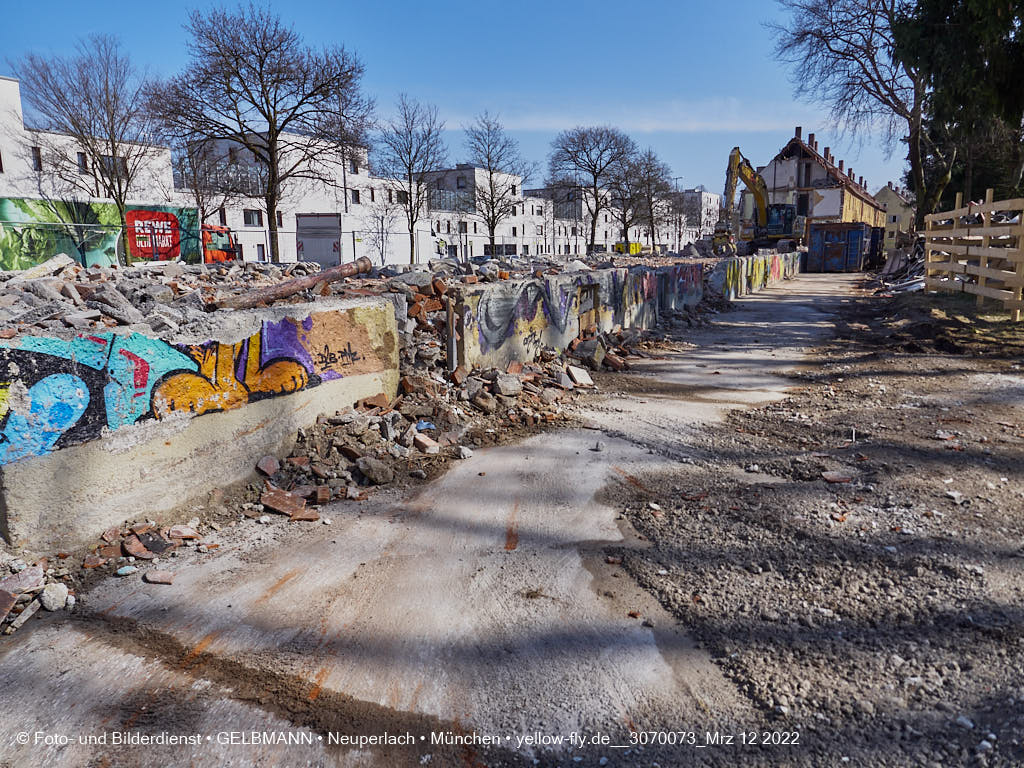 12.03.2022 - Abriss und Neubau der Maikäfersiedlung 