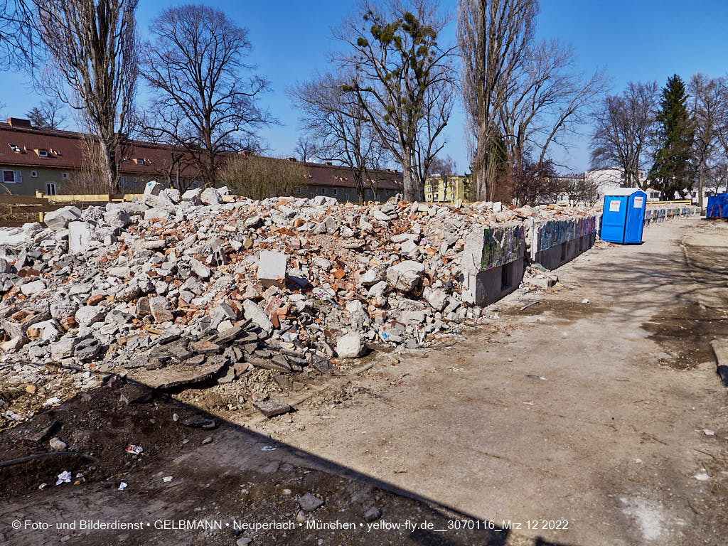 12.03.2022 - Abriss und Neubau der Maikäfersiedlung 
