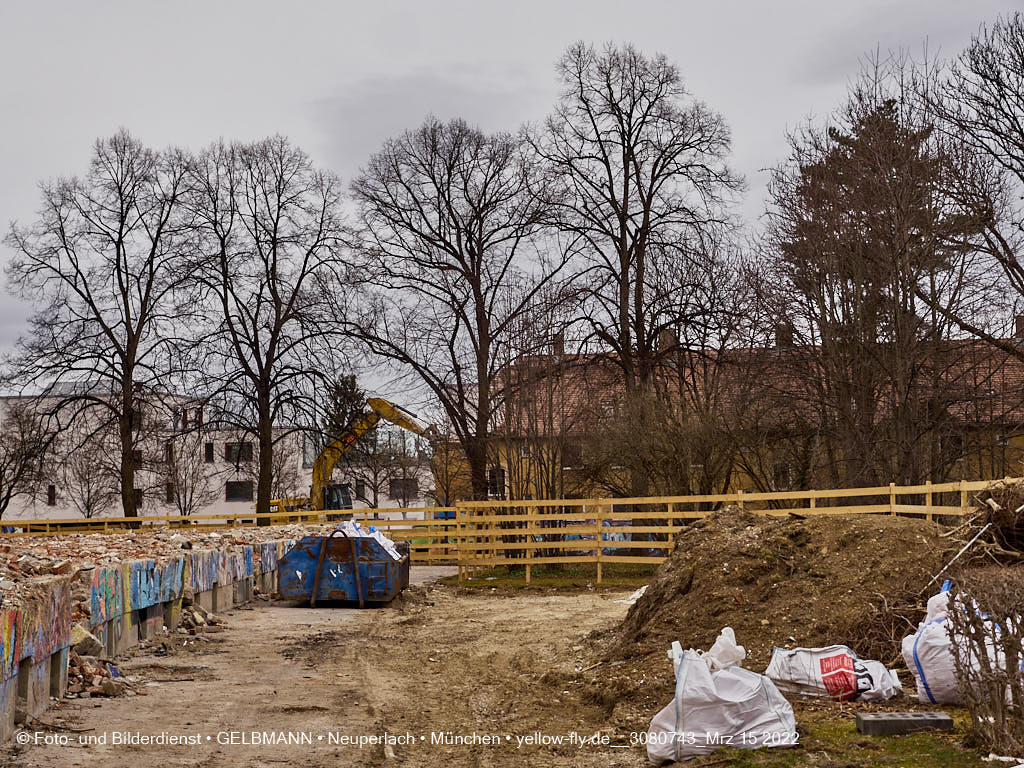 15.03.2022 - Abriss und Neubau der Maikäfersiedlung 