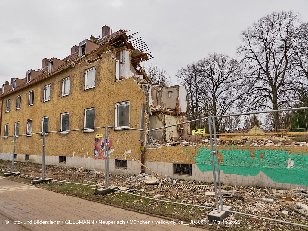 15.03.2022 - Abriss und Neubau der Maikäfersiedlung 