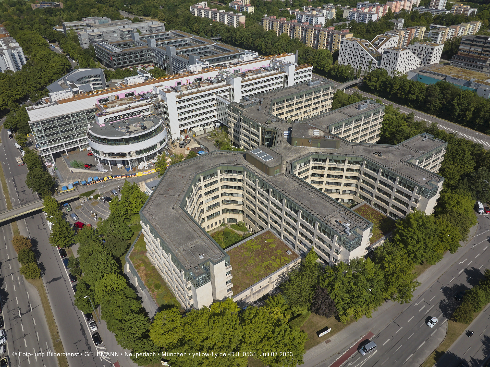 07.07.2023 - Wohnring Neuperlach mit ehemaliger Allianz und Vereinte und Umgebung 07.07.2023 - Wohnring Neuperlach mit ehemaliger Allianz und Vereinte und Umgebung