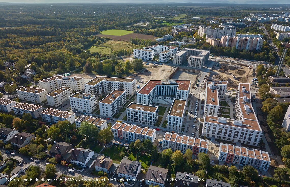 13.10.2023 - DEMOS-Baustelle und BayernHeim-Baustelle Alexisquartier udn Pandion Verde in Neuperlach