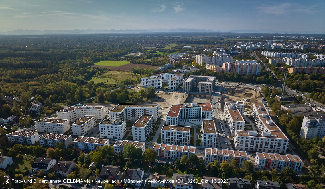 13.10.2023 - DEMOS-Baustelle und BayernHeim-Baustelle Alexisquartier udn Pandion Verde in Neuperlach