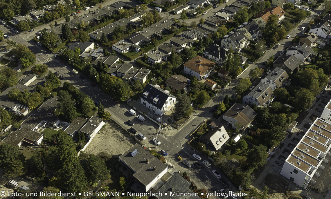 13.10.2023 - Baustelle Niederalmstraße 16 und Hugo-Lang-Bogen in Neuperlach
