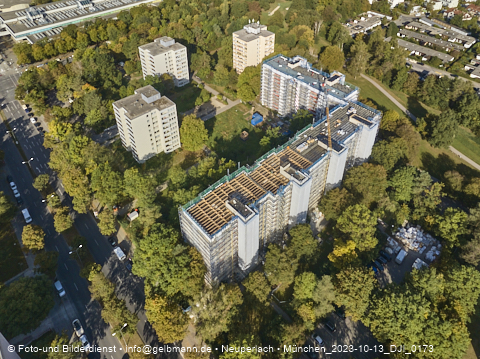 13.10.2023 - Baustelle Karl-Marx-Ring 11-21 in Neuperlach