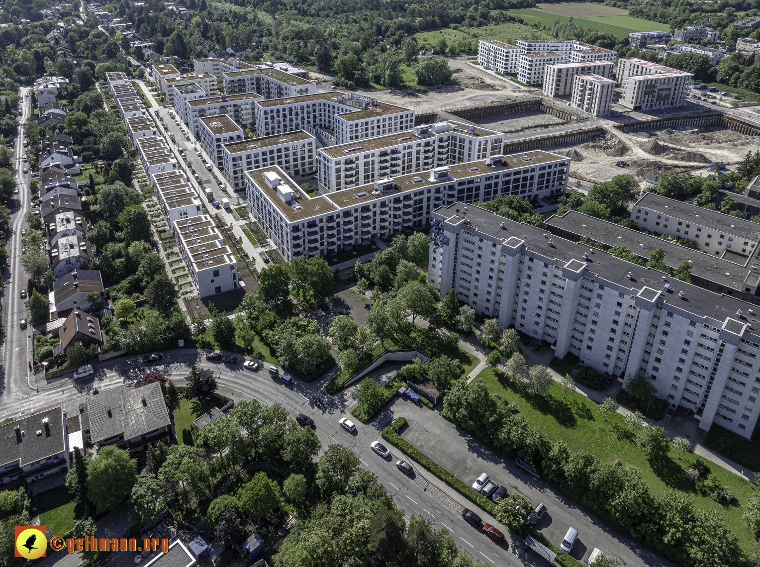 14.05.2024 - DEMOS-Baustelle und BayernHeim-Baustelle Alexisquartier in Neuperlach