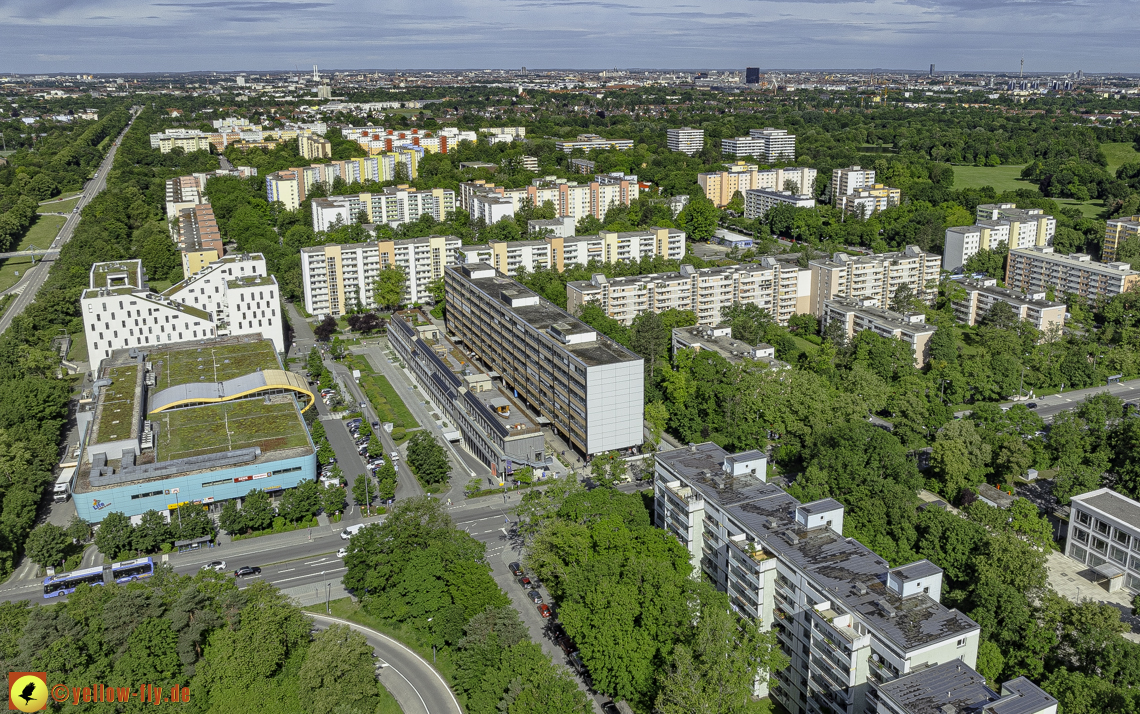 2024-05-30-plettzentrum - Baustelle im Plettzentrum zur Montessori-Schule Neuperlach