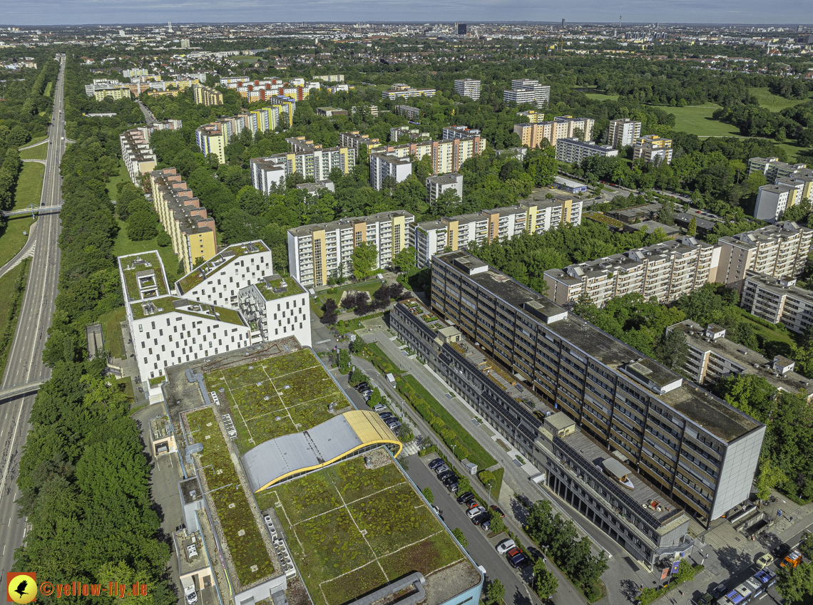 2024-05-30-plettzentrum - Baustelle im Plettzentrum zur Montessori-Schule Neuperlach