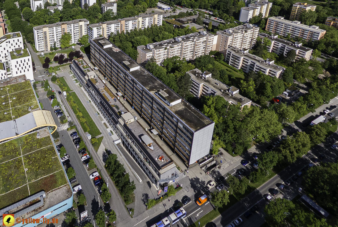 2024-05-30-plettzentrum - Baustelle im Plettzentrum zur Montessori-Schule Neuperlach