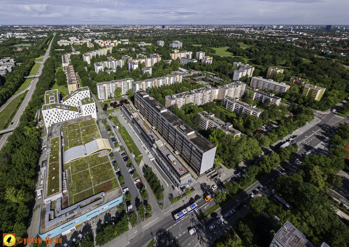 2024-05-30-plettzentrum - Baustelle im Plettzentrum zur Montessori-Schule Neuperlach